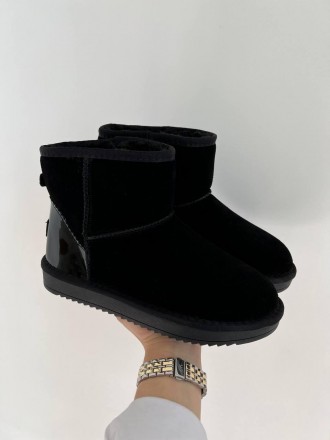 Угги женские черные UGG Classic Mini Black Metallic
Крутые женские сапоги Ugg зи. . фото 2