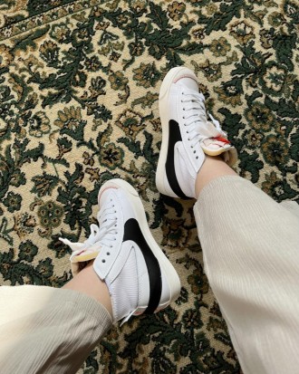 Кроссовки мужские белые Nike Blazer Mid 77 Jumbo White Black
Мужские кроссовки N. . фото 11