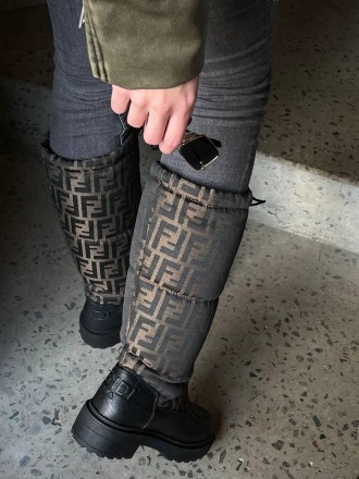 Ботинки женские черные Fendi Boots HIgh Black Brown Winter Fur
Женские ботинки Ф. . фото 5