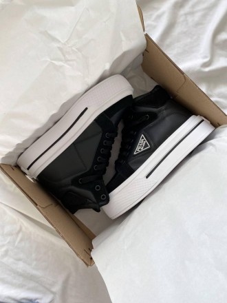 Кроссовки женские черные Prada Macro Re-Nylon Brushed Leather Sneakers Black Whi. . фото 5