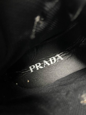 Кроссовки женские черные Prada Macro Re-Nylon Brushed Leather Sneakers Black
Жен. . фото 10