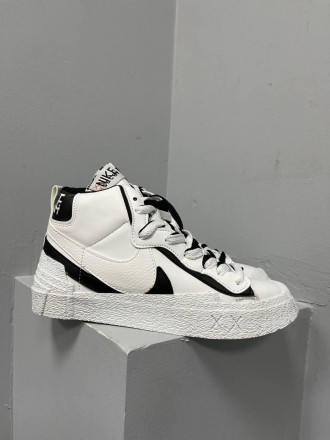 Кроссовки женские черные Nike Blazer Mid x Sacai White Black
Женские кроссовки Н. . фото 2