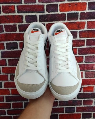 Кроссовки женские белые Nike Blazer Low 77 Vintage White
Женские кроссовки Найк . . фото 4