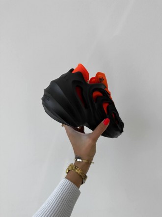 Кроссовки женские черные Adidas adiFOM Q Core Black Orange
Рады представить вам . . фото 5