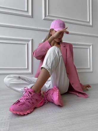 Кроссовки женские розовые Balenciaga Track 3.0 Pink
Превосходные женские кроссов. . фото 5