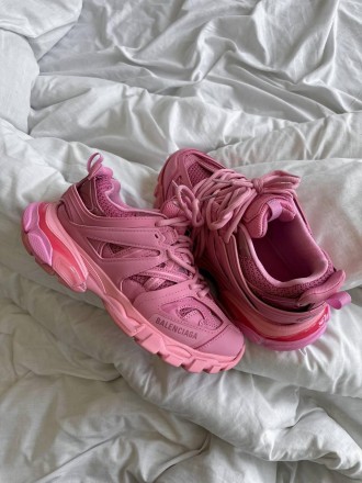Кроссовки женские розовые Balenciaga Track 3.0 Pink
Превосходные женские кроссов. . фото 4
