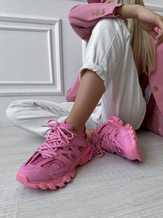 Кроссовки женские розовые Balenciaga Track 3.0 Pink
Превосходные женские кроссов. . фото 10