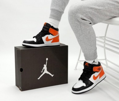 Кроссовки женские оранжевые Jordan 1 High Orange White Black
Крутые женские крос. . фото 2