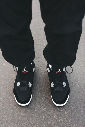Кроссовки мужские черные Jordan 4 Black Canvas
Черные мужские спортивные кроссов. . фото 10