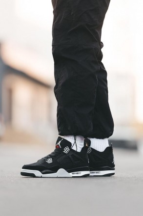 Кроссовки мужские черные Jordan 4 Black Canvas
Черные мужские спортивные кроссов. . фото 4