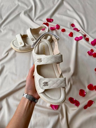 Сандали женские бежевые Chanel Sandals Beige
Женские сандали Шанель с высокой по. . фото 3