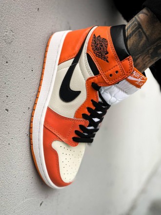 Кроссовки женские оранжевые Jordan Retro 1 Orange Black White
Представляем вам ш. . фото 8