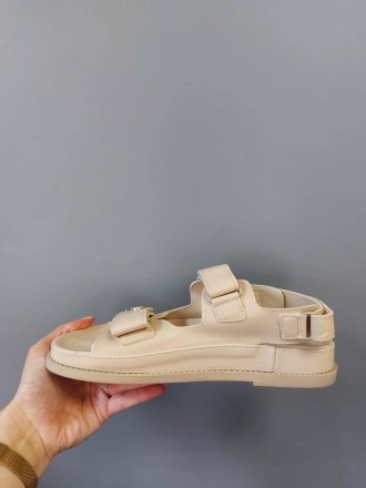 Сандали женские бежевые Chanel "Dad" sandals beige
Женские сандали Шанель с высо. . фото 4