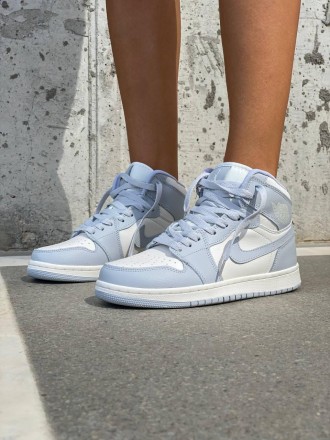 Кроссовки женские голубые Jordan 1 Blue
Крутые женские кроссовки Найк Аир Джорда. . фото 2