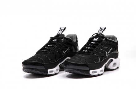 Кроссовки мужские черные Nike Air Max Plus TN Black White
Шикарные мужские кросс. . фото 3