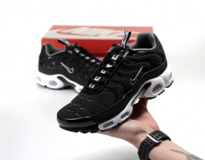 Кроссовки мужские черные Nike Air Max Plus TN Black White
Шикарные мужские кросс. . фото 6