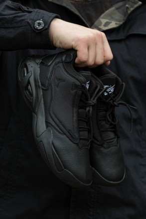 Кроссовки мужские черные Jordan Max Aura 4 Black
Мужские спортивные кроссовки На. . фото 4