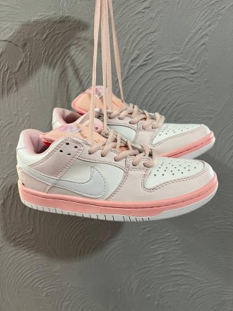 Кроссовки женские розовые Nike Dunk Pink White
Женские низкие кроссовки Найк Дан. . фото 5
