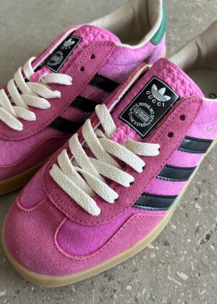 Кроссовки женские розовые Adidas x Gucci Gazelle Light Pink Velvet
Невероятная р. . фото 9