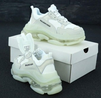 Кроссовки женские белые Balenciaga Triple S Clear Sole white
Повседневные женски. . фото 3