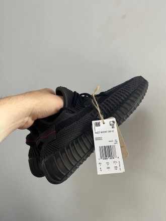 Кроссовки мужские черные Adidas Yeezy Boost 350 Black
Вечная классика - легендар. . фото 3