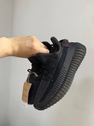 Кроссовки мужские черные Adidas Yeezy Boost 350 Black
Вечная классика - легендар. . фото 2