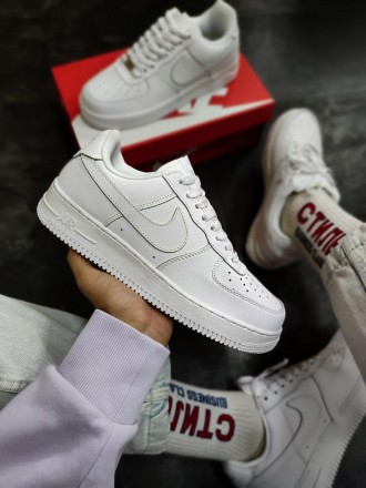 Кроссовки мужские белые Nike Air Force 1
Классические белые мужские кроссовки На. . фото 10