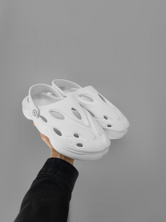 Тапочки мужские белые Adidas Yeezy Slider Style White
Мужские тапочки Адидас Изи. . фото 6