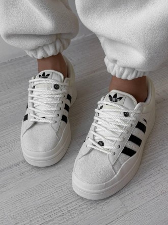 Кроссовки женские белые Adidas Campus x Bad Bunny White Black
Женские кроссовки . . фото 11