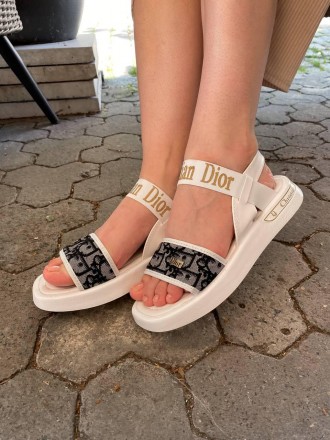 Сандали женские белые Dior Sandals White Grey
Женские сандали Диор в классическо. . фото 10