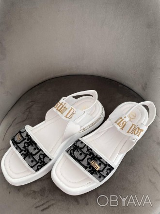 Сандали женские белые Dior Sandals White Grey
Женские сандали Диор в классическо. . фото 1