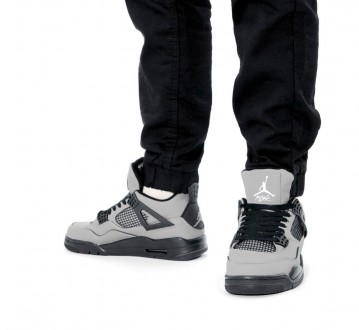 Кроссовки мужские серые Jordan 4 Grey Black
Мужские спортивные кроссовки Найк Аи. . фото 7