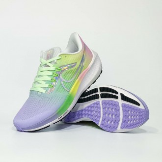 Кроссовки женские разноцветные Nike Air Zoom Pegasus 39 Multicolor
Женские кросс. . фото 2