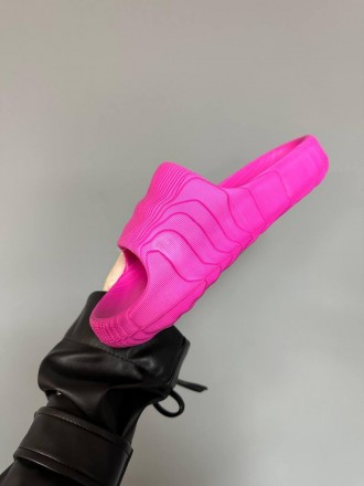 Тапочки женские розовые Adidas Yeezy Adilette Slide Pink
Стильные женские тапочк. . фото 10