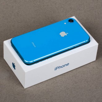 Огляд Apple iPhone XR 128GB Blue 
 
6,1-дюймовий Liquid Retina-дисплей
 
IPhone . . фото 5