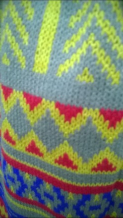 красивый ,яркий .широкий ,многоцветный шарф с этническим рисунком.Шарф выполнен . . фото 3