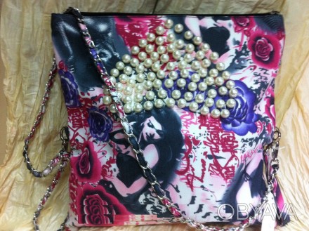 Молодёжная стильная цветная сумка-клатч украшенная жемчужинами Характеристика и . . фото 1