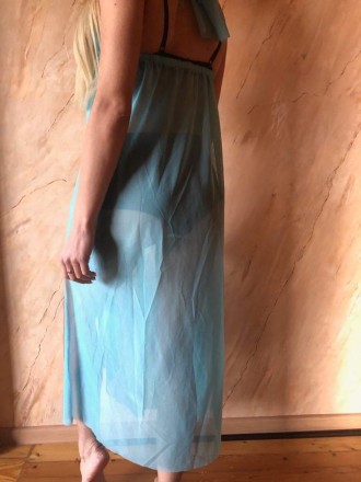  платье-туника
Туника из бирюзовой сетки Линия талии и вырез горловины присобран. . фото 4