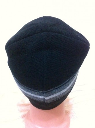  Спортивная мужская шапка, двойная , с горизонтальными полосками . Изделие смотр. . фото 4
