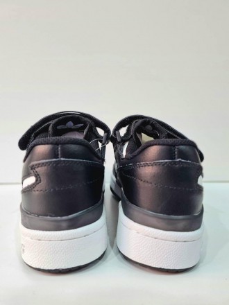 Кроссовки женские черные Adidas Forum Low Black White
Женские кроссовки Адидас Ф. . фото 4