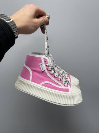 Кроссовки женские розовые Chanel Sneakers Platform Pink White
Женские кроссовки . . фото 6