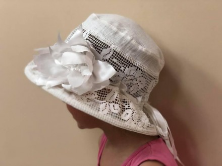 Кружевная льняная шляпка панамка украшенная большим красивым атласным цветком ,к. . фото 8