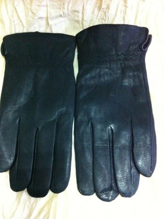 Мужские перчатки из отличной кожи с чёрной подкладкой плюш. Теплые , мягкие и ко. . фото 2