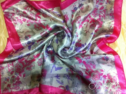  Красивый атласный шейный платок , приятный на ощупь .Размер : 52 см Платок стан. . фото 1