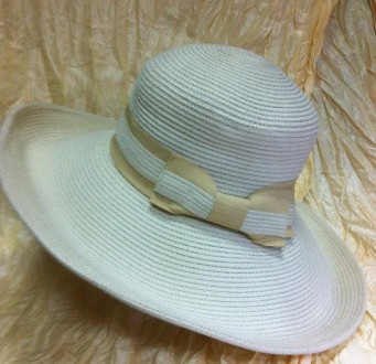  Жіночий капелюх відомої торгової марки DEL MARE. Модель — широкополий капелюх, . . фото 3