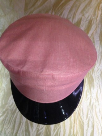 Льняная женская кепка - картуз цвет - розовый с черным козырьком .Производитель . . фото 3