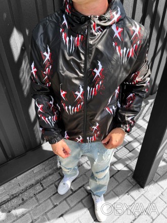 
Ветровка куртка мужская весна-осень-лето черная c принтом с капюшоном Веном
Вет. . фото 1