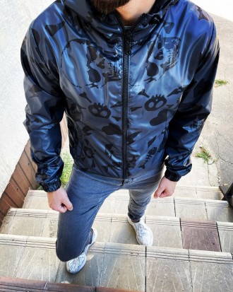 
Ветровка куртка мужская весна-осень-лето синяя с черным принтом с капюшоном Бон. . фото 2