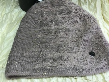 Стильная шапочка с разной текстурой плетения Модели данной торговой марки отлича. . фото 9