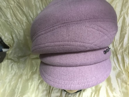  Объемная розовая и бежевая женская, формованная кепка с красивым украшением в в. . фото 8